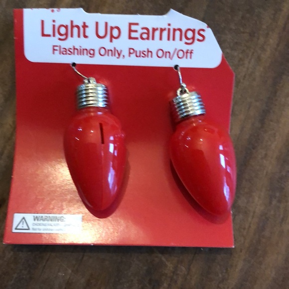 Flashing Christmas Earrings🎅🎄 - Picture 8 of 10